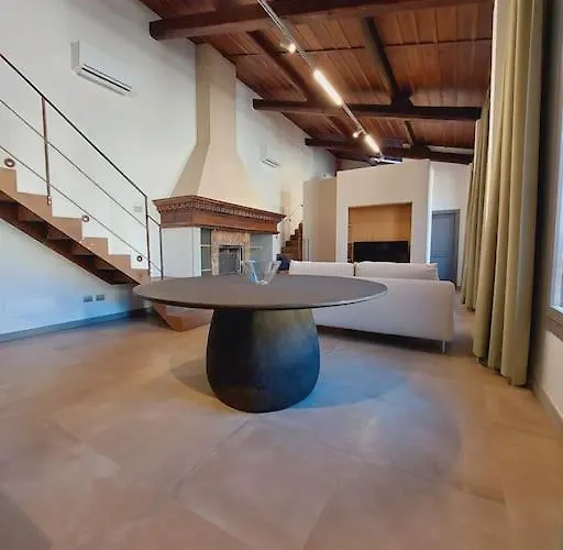 Ponte Vecchio - Luxury - Town Center *